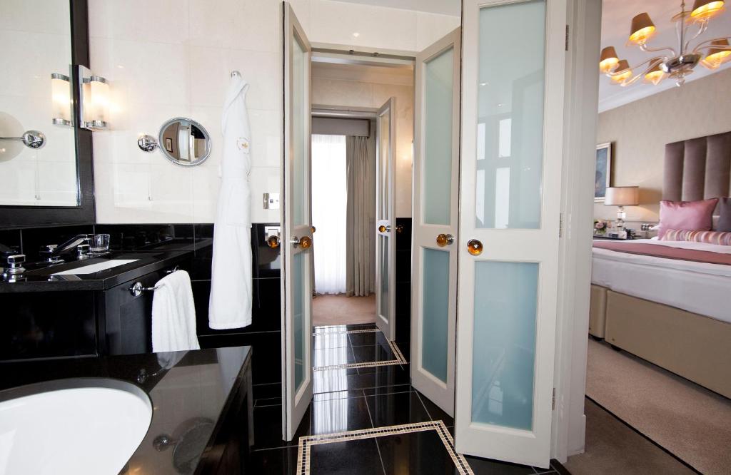 St James's Hotel & Club London