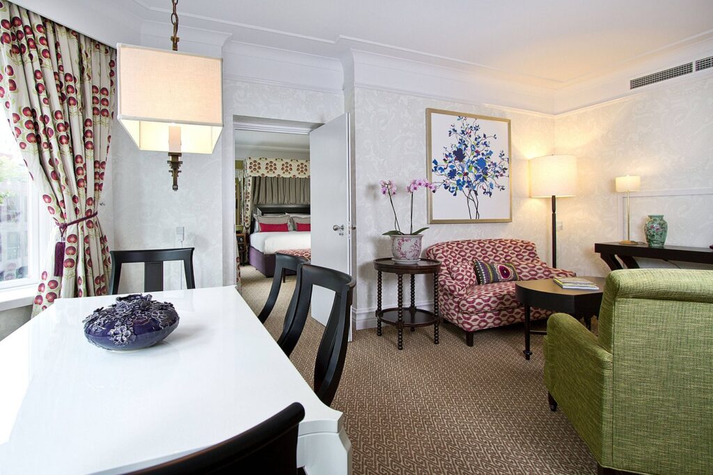 ST ERMIN’S HOTEL