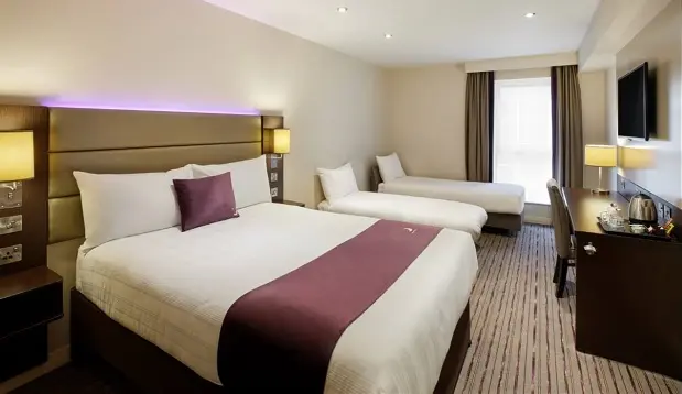 PREMIER INN LEICESTER SQUARE