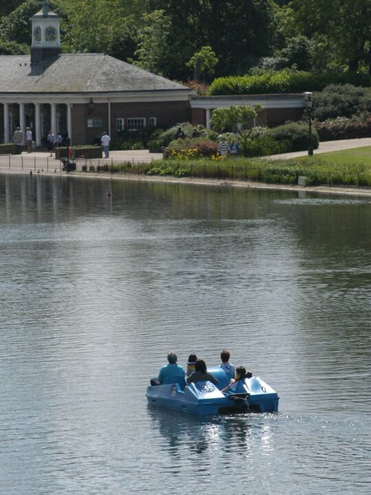 pedalling on The Serpentine