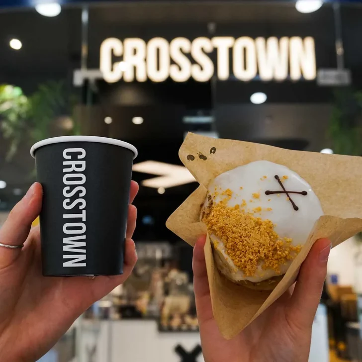 crosstown canary wharf
