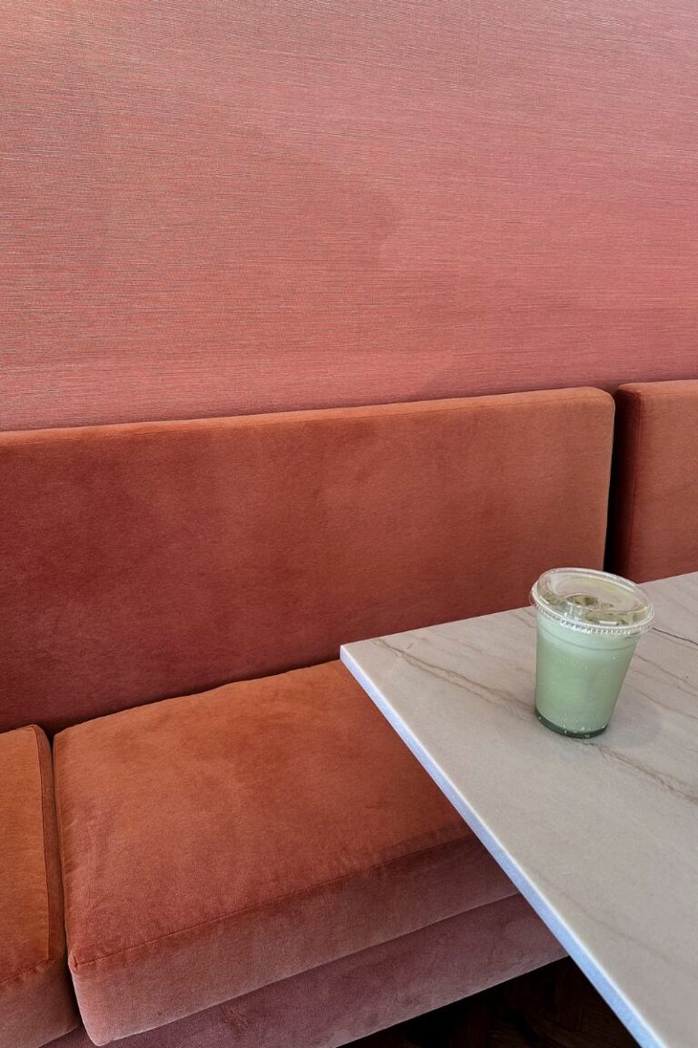 pink cafe