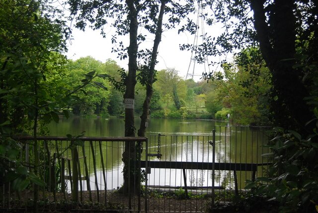 Intermediate Lake, Crystal Palace Park by N Chadwick, CC BY-SA 2.0