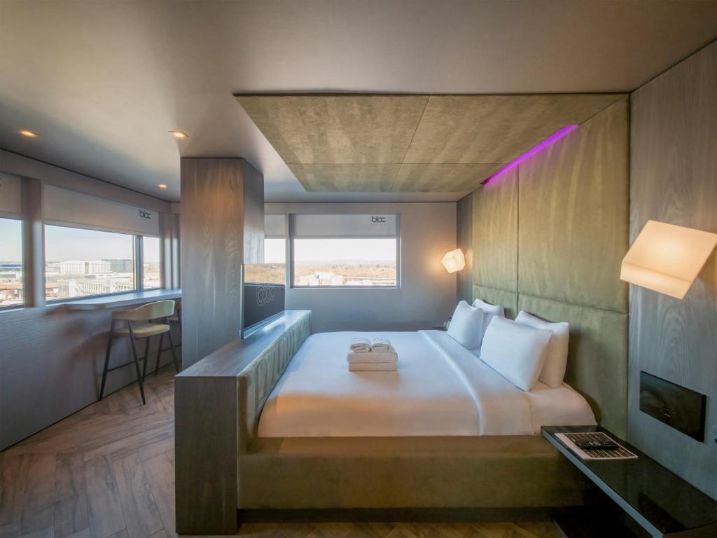 Bloc Hotel – London Gatwick Airport