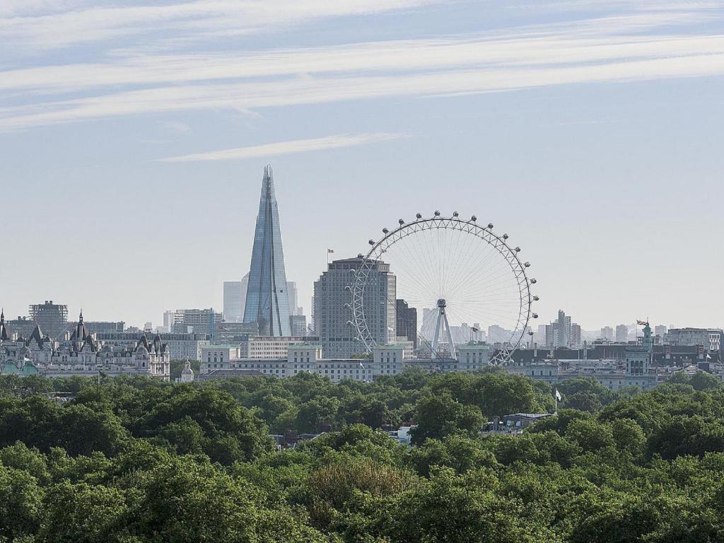 Four Seasons Hotel London at Park Lane