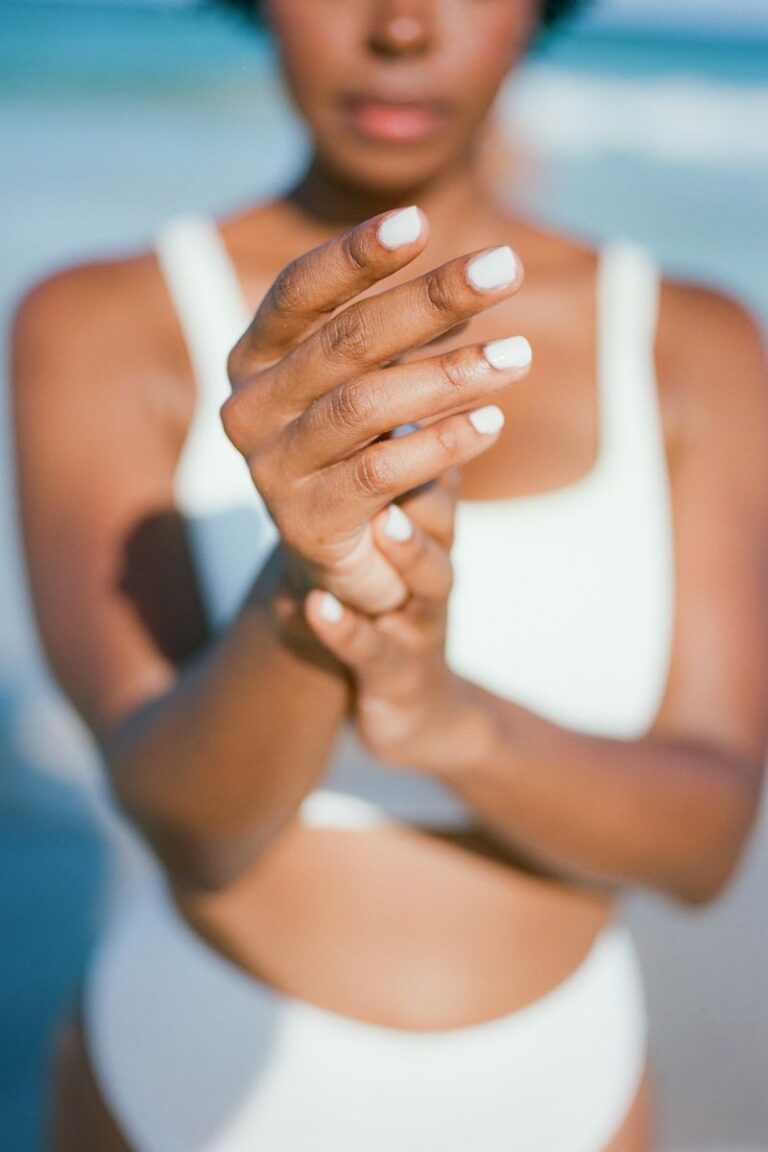 nails