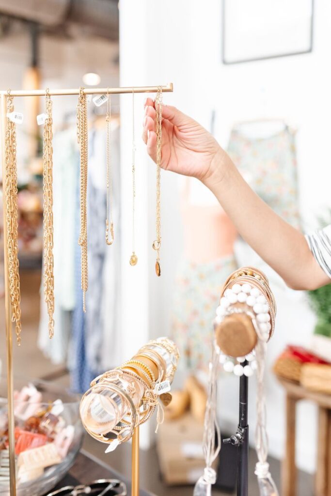 buying jewellery